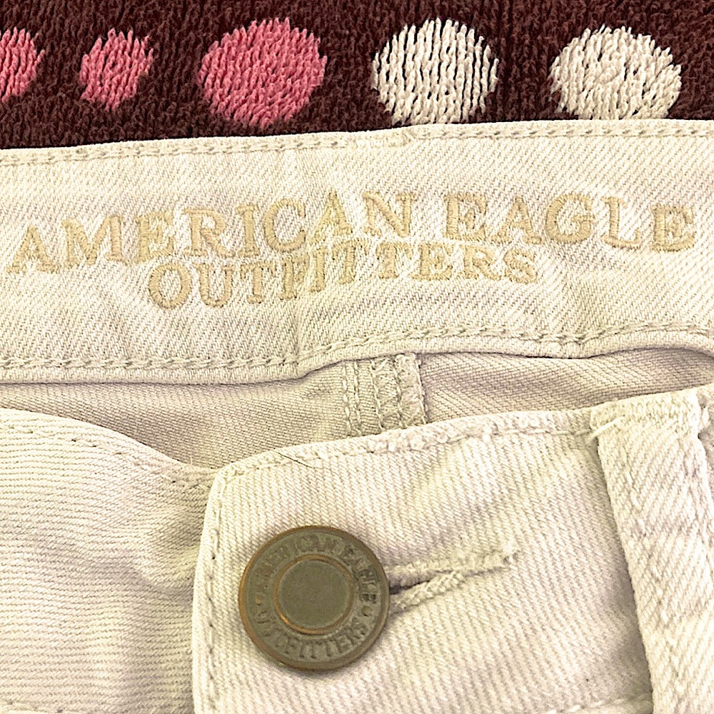 **SOLD**American Eagle Distressed cut-offs (6) - Picture 4 of 6